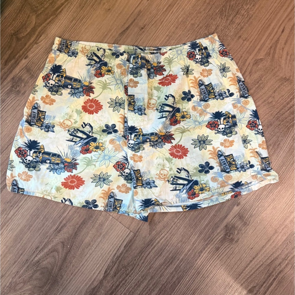 Walt Disney World Mens Mickey Mouse Tropical Tiki Boxer Lounge Shorts Medium M